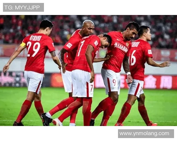 悉尼与上港激战正酣比分揭晓引发球迷热议